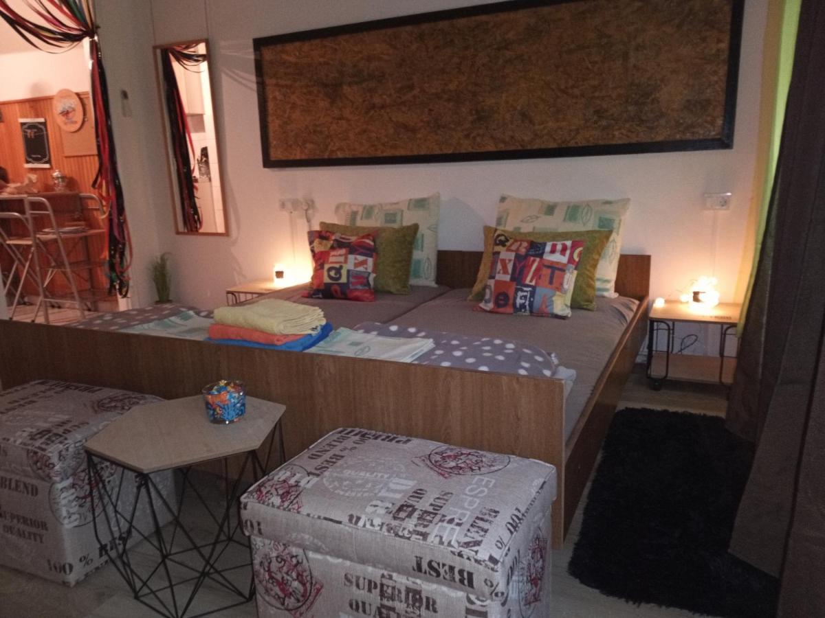Studio Apartment Corner Fiume Esterno foto
