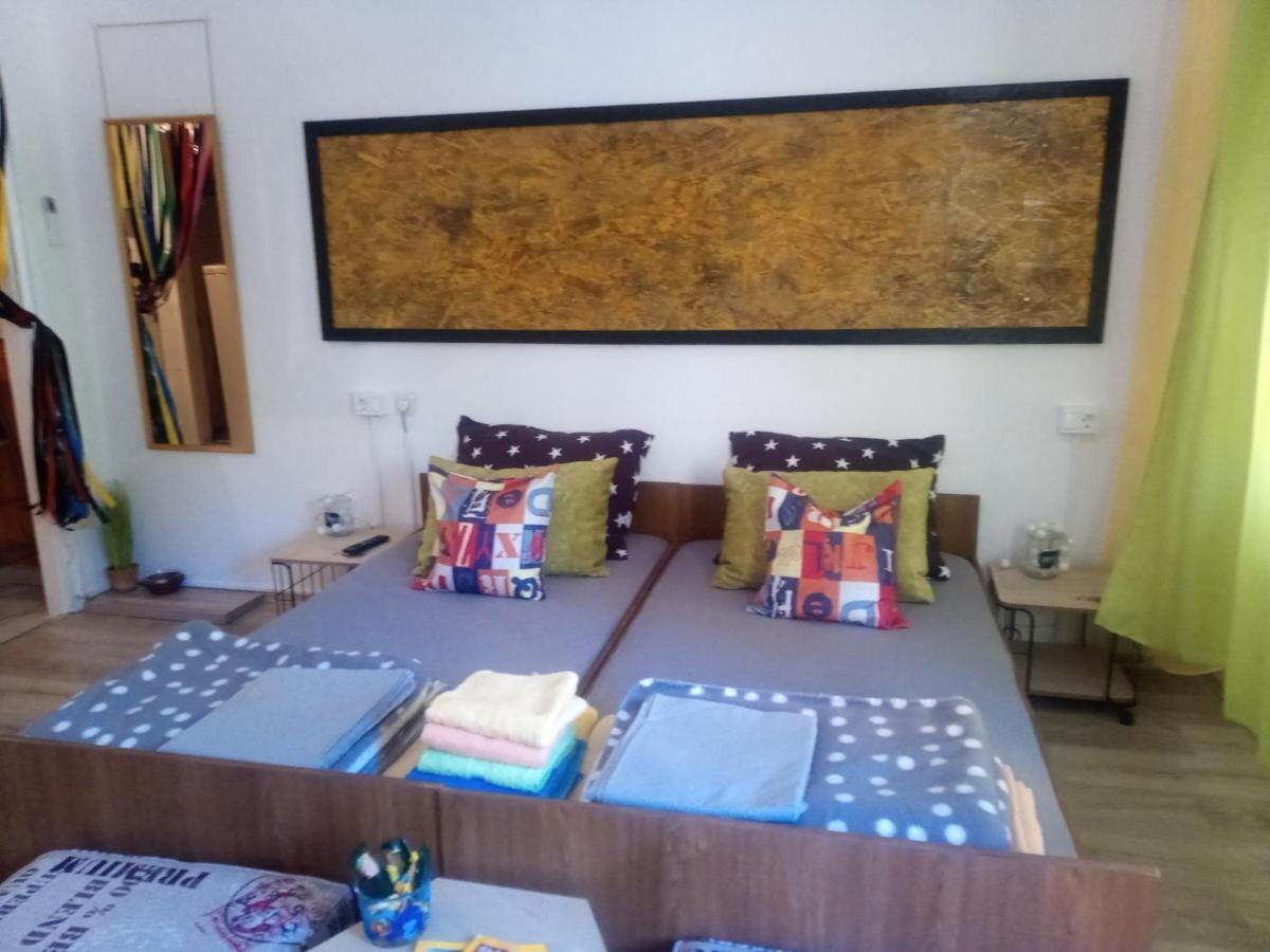 Studio Apartment Corner Fiume Esterno foto
